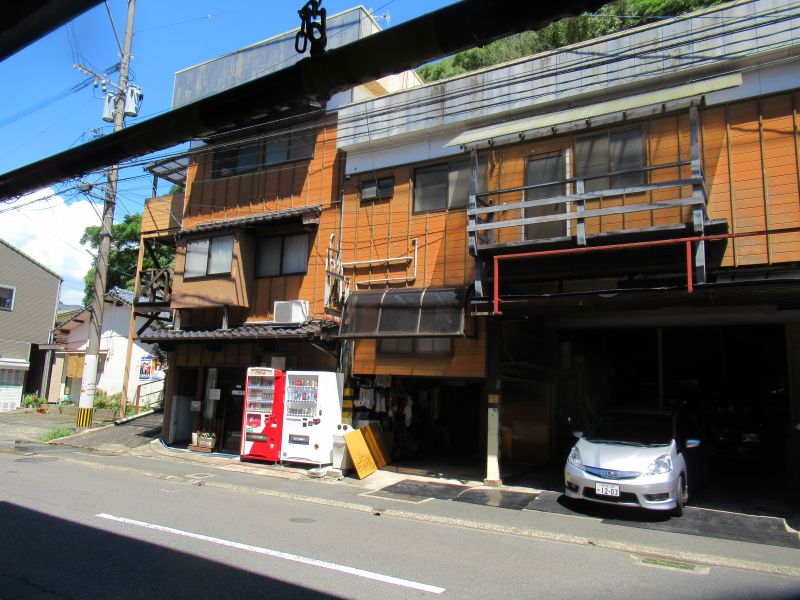 調帯アパート 301 2LDK