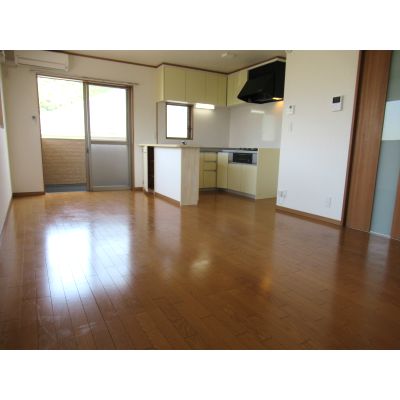 アレグリア矢峰　102　2LDK