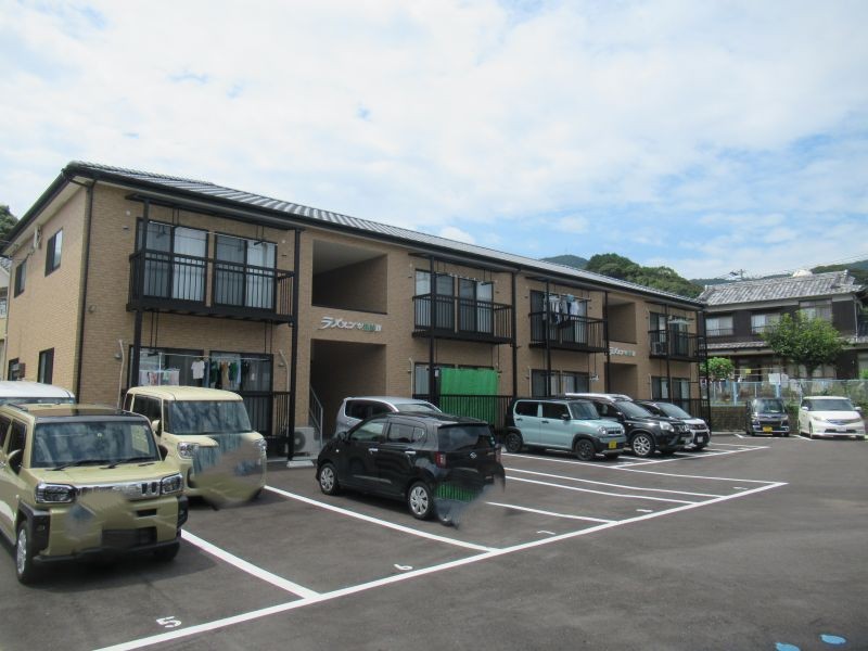 ラ・メゾン黒髪Ⅳ　102　2LDK