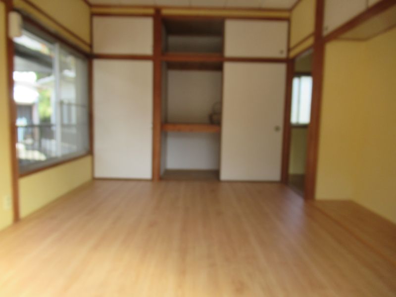長坂町貸家 4DK
